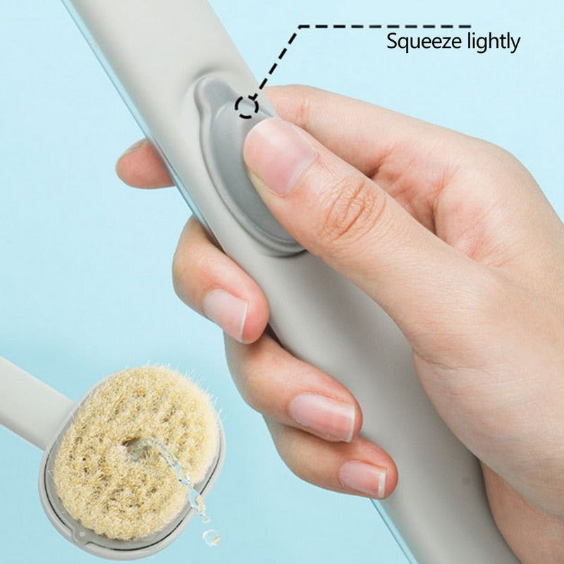 Rückenbürste mit langem Griff & Flüssigkeitsspender für Tiefenreinigung & Peeling.