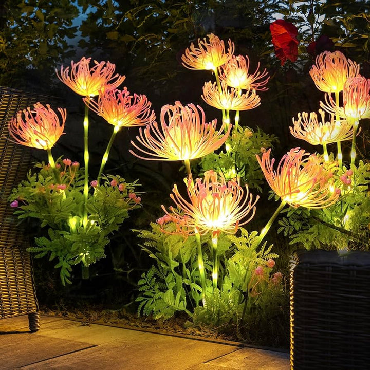 Solar-Gartenleuchte Chrysantheme mit LED, tagsüber laden und nachts als dekoratives Gartenlicht für Wege leuchten.