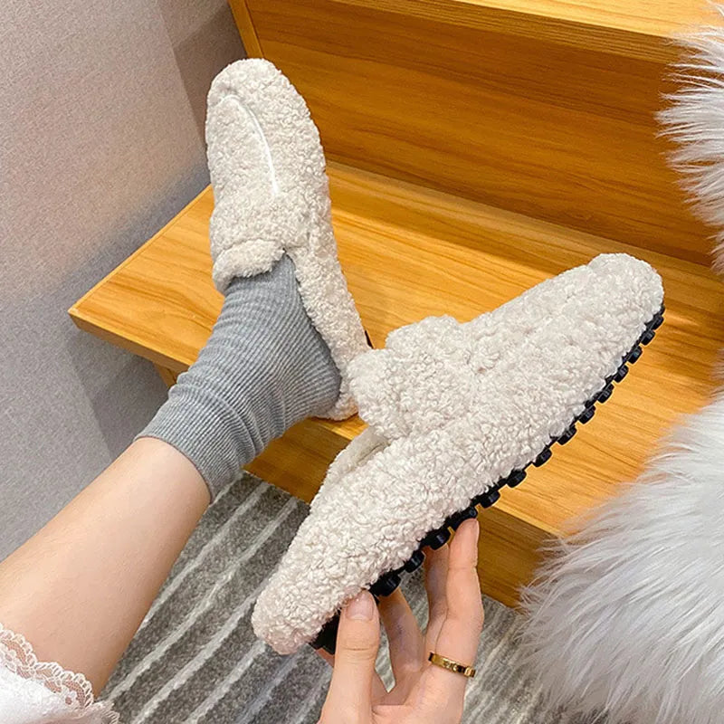 Modische Damen Winter Loafer, warm und bequem, perfekt für stilvolle Kaltwetter-Freizeitschuhe.
