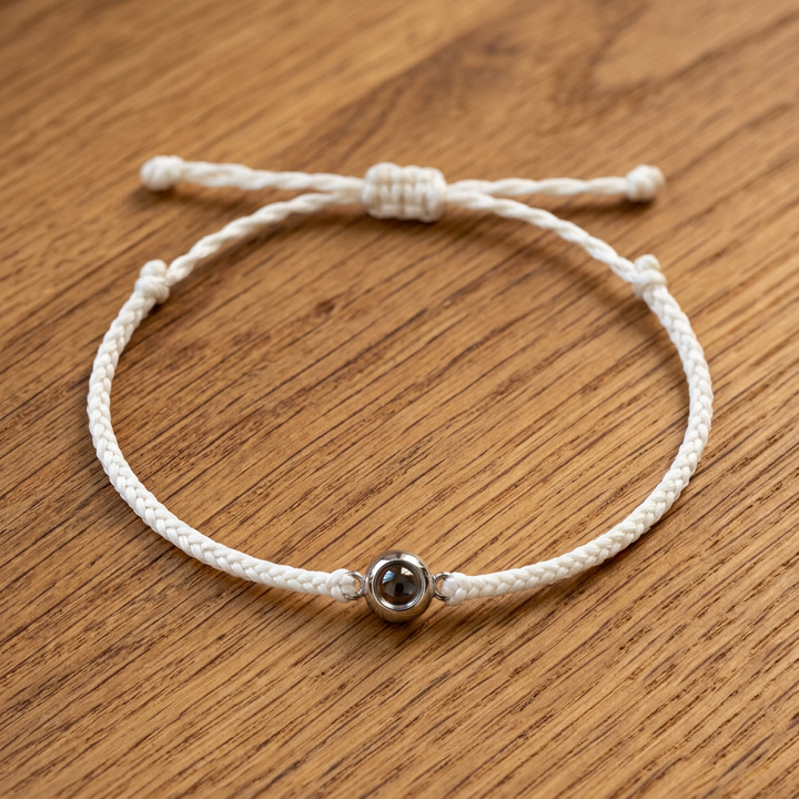 Zeigen Sie Ihre Tierliebe mit diesem personalisierten Haustier-Foto-Armband, stilvoll.