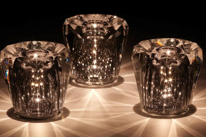 Moderne LED Kristall-Tischlampe, akkubetrieben, für exklusive Deko.