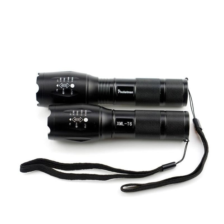 Robuste, wasserdichte LED Taschenlampe, ideal für Wandern und Überleben, mit Zoom-Funktion und Li-Ion Akku.