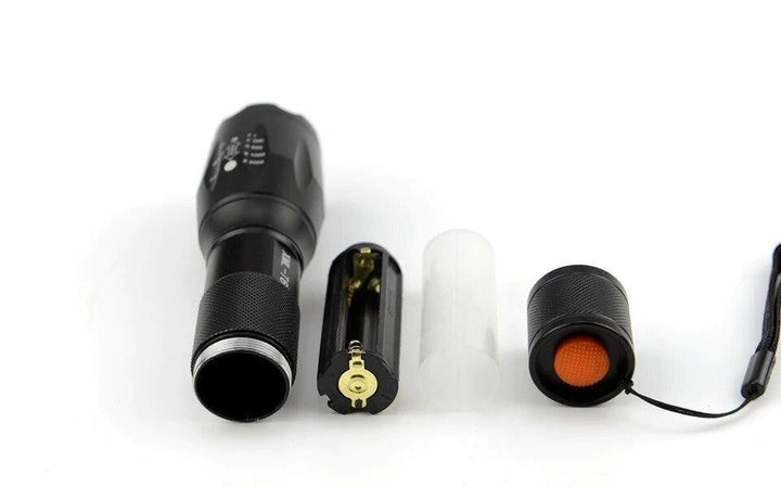 Wiederaufladbare Notfall LED Taschenlampe mit verschiedenen Leuchtmodi, perfekt für Sicherheit und Beleuchtung bei Stromausfall.