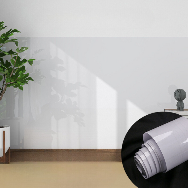 Vielseitige Klebefolie für Wände und Möbel, wiederverwendbar und rückstandslos. Perfekt für Mietwohnungen.