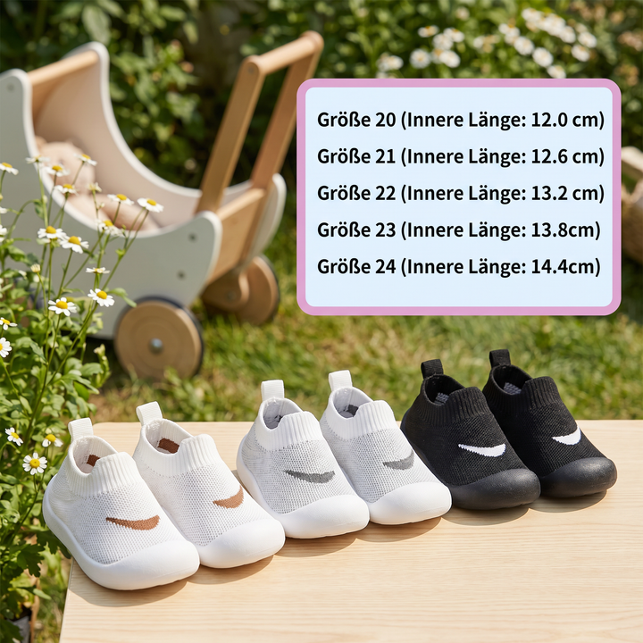 Outdoor Babyschuhe mit flexibler Sohle, ideal für spielende Kinder im Sommer.