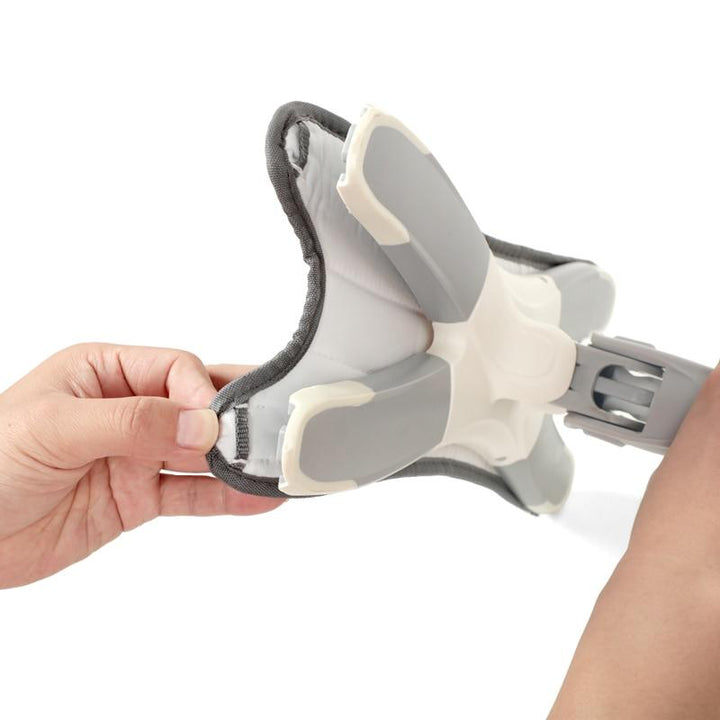 360° drehbarer X-Typ Flachmopp für flexible Bodenreinigung unter Möbeln und schwer erreichbaren Stellen.